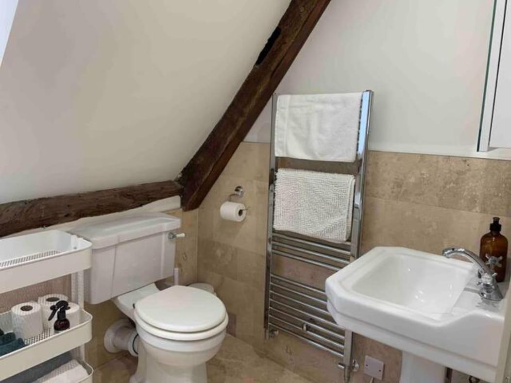 Stunning Characterful Newly Refurbished Flat Apartment Tetbury Luaran gambar