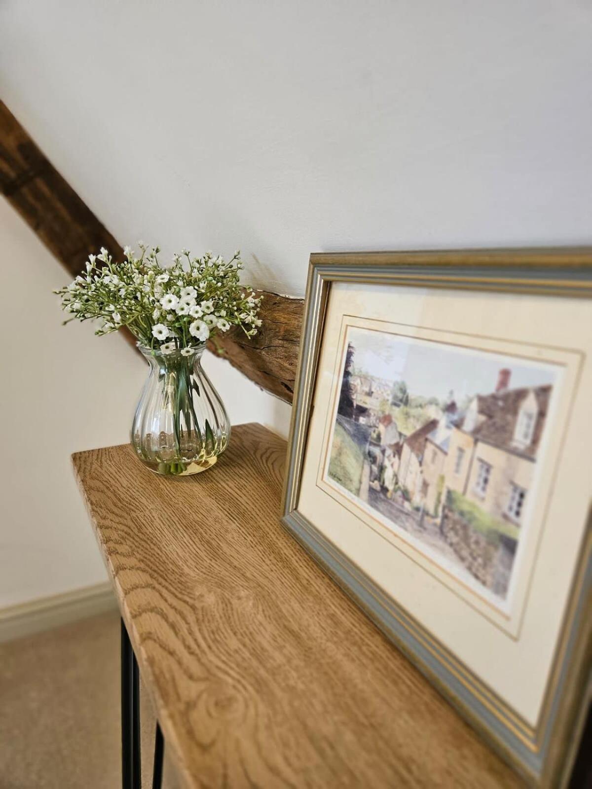 Stunning Characterful Newly Refurbished Flat Apartment Tetbury Luaran gambar